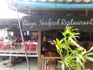 Fatastisches Restaurant optimal am Meer von Raya Resort gelegen.