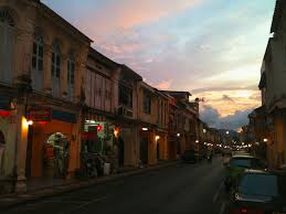 Phuket Flughafen Transfer mit Sightseeing