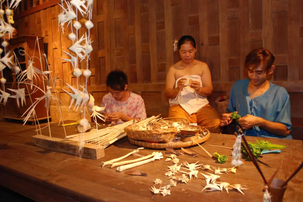 Siam Niramit Thai Village - Craft