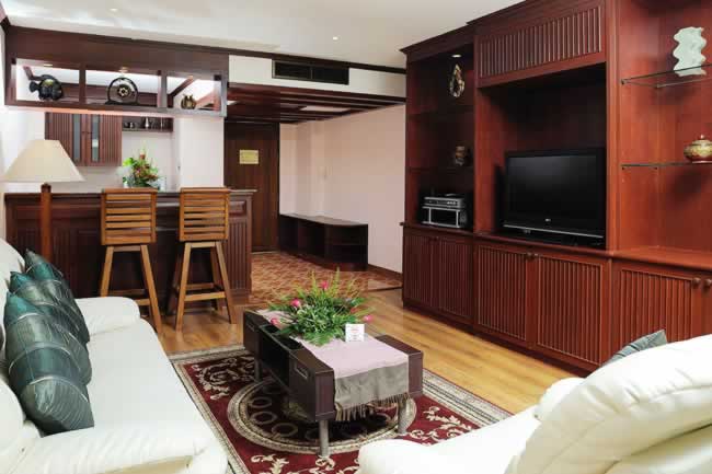 Grand Suite at Baumanburi Hotel Phuket