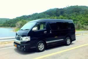 Phuket Limousine - Toyota-Ventury-exterior