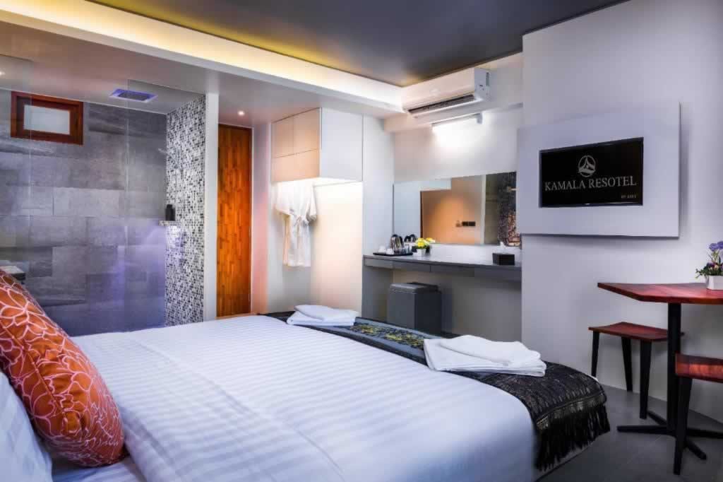 Kamala Resotel - Deluxe Room 2