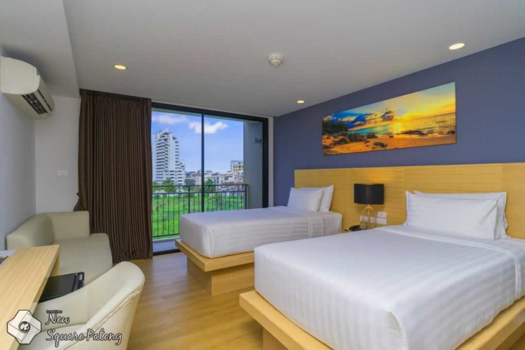 Twin Deluxe Room - New Square Patong Hotel