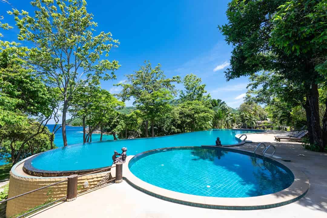 Ban Raya Infinity Pool